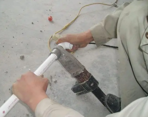 满洲里漏水维修电话